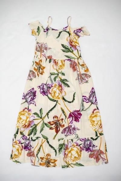 Modelo de vestido longo infantil